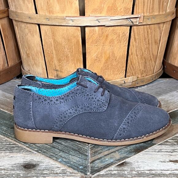 Toms Brogue Gray Suede Cap Toe Casual Lace Up Oxfords Shoes Womens Size 5.5 - Picture 1 of 11